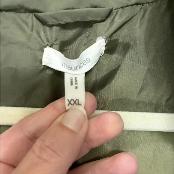 Olive Green Women's Puffer Vest Tunic length - Picture 2 of 4